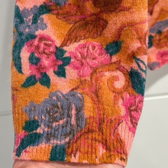 Vintage wool angora nylon blend sweater with cherub pattern sz L (fits smaller) - Picture 5 of 14